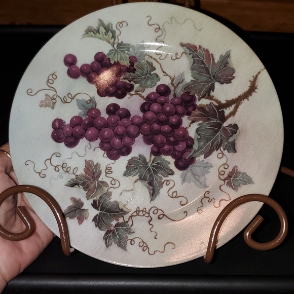 Italian Style Plates & Metal Hanger Set - Picture 2 of 15
